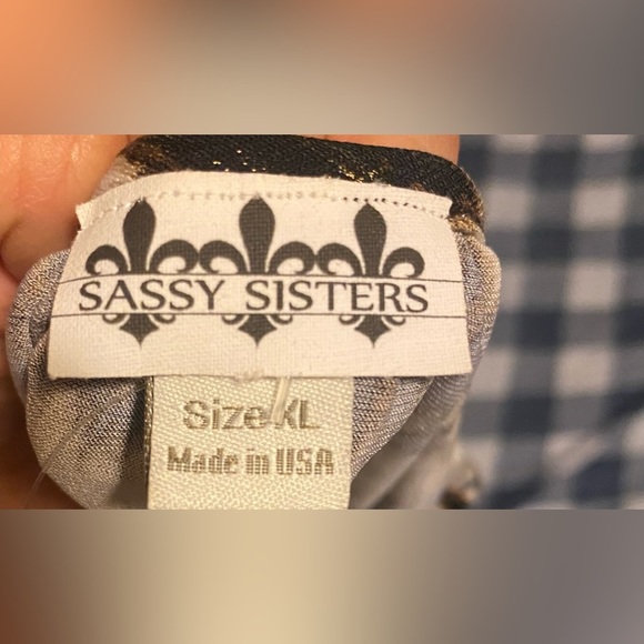 Sassy sisters leopard open shoulder long sleeve - Picture 3 of 4